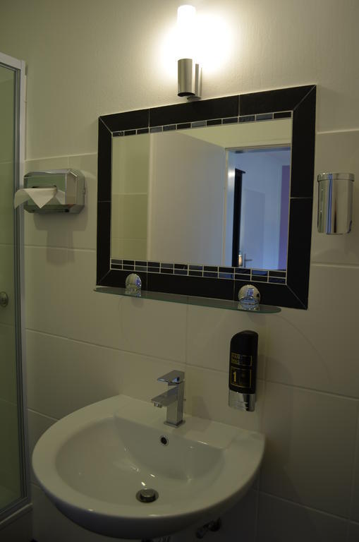 Wolfschlucht Hotel Rodgau Quarto foto